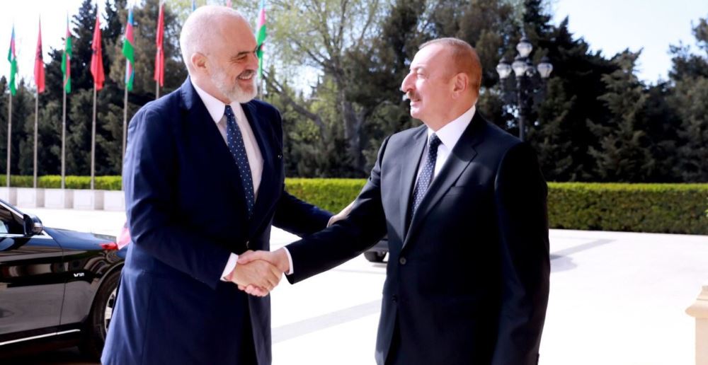 Rama nga Azerbajxhani: Projekt per ndertimin e nje rafinerie te re